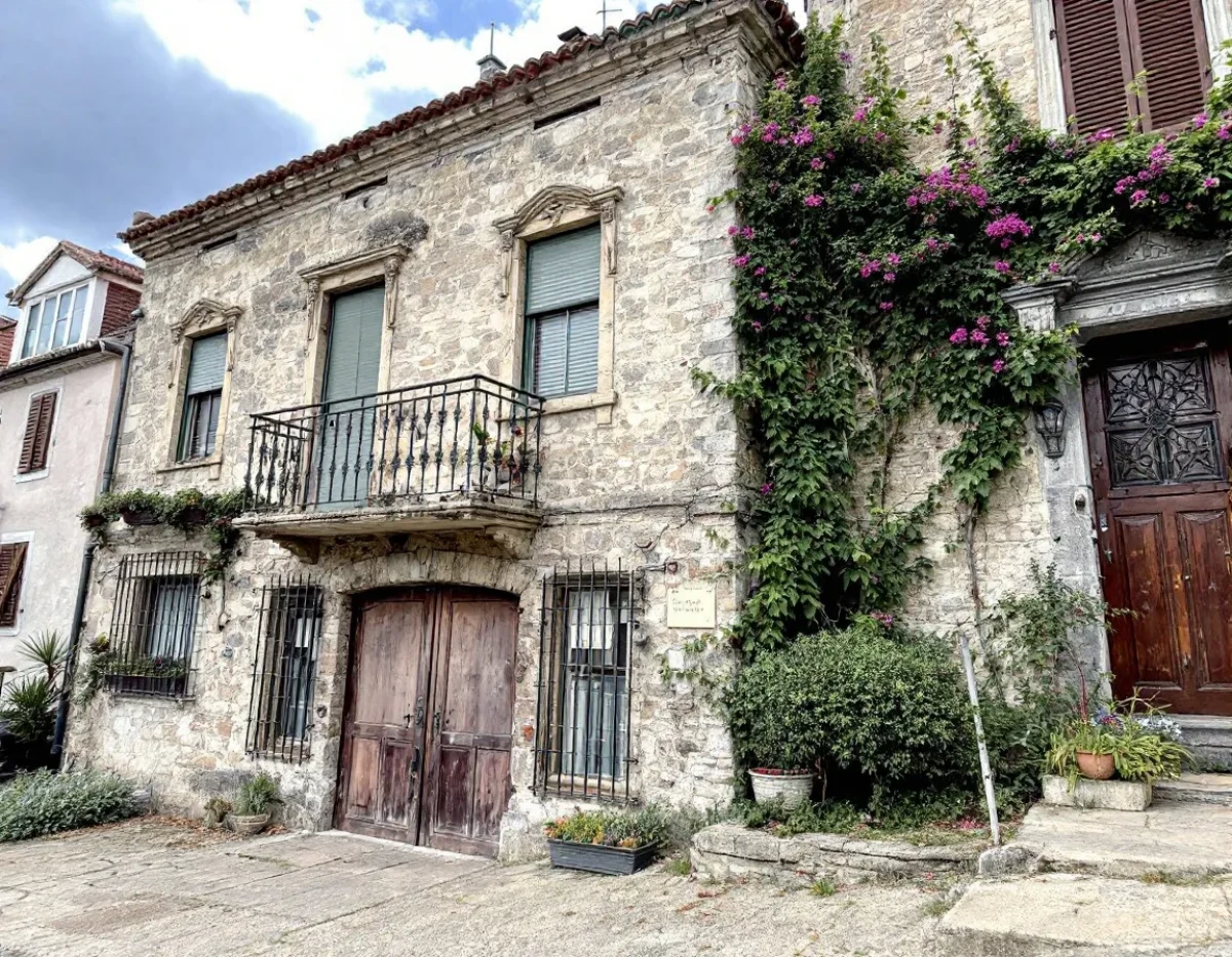 Choisir le bon quartier à Alès : notre guide pour une vie sereine au quotidien